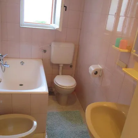 Ivan Dolac 4584b Apartamento Jelsa (Hvar)